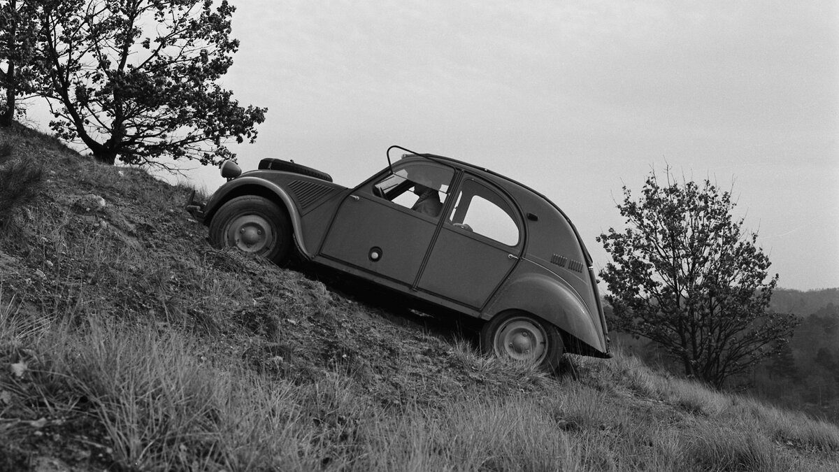 Citroen 2CV 4x4 Sahara