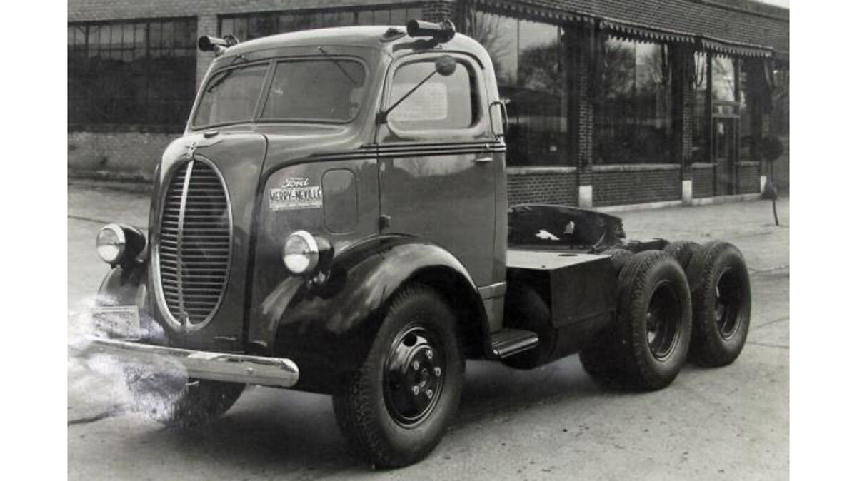 Merry-Neville Twin-Engine