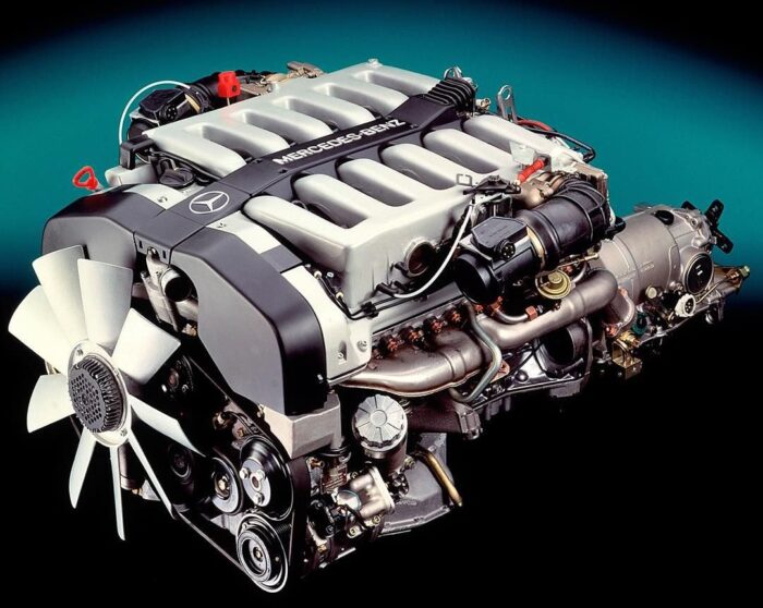Mercedes M120 engine